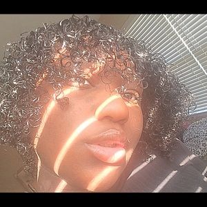 Meet your Posher, Mackayla